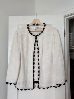 St. John Collection Blazer Jacket size 12 (estimated)